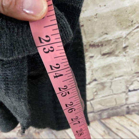 Black and gray striped open slit cardigan size M - Picture 6 of 7